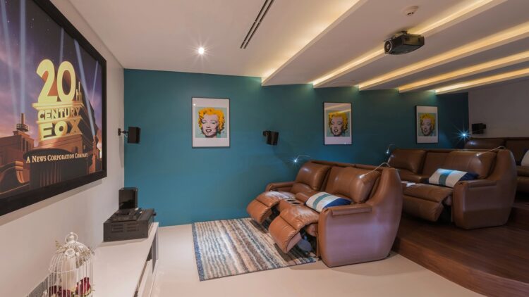 Villa Saan Luxus Ferienhaus Phuket Mit Meerblick Mieten Kino