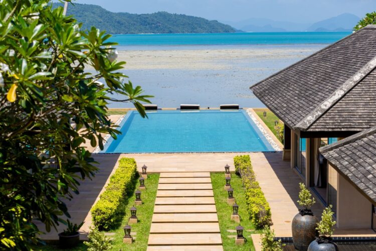 Villa Sai Tai Luxus Ferienhaus Koh Samui Am Strand Mieten Strandlage