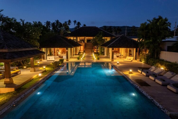 Villa Sai Tai Luxus Ferienvilla Koh Samui Am Strand Mieten Abendstimmung