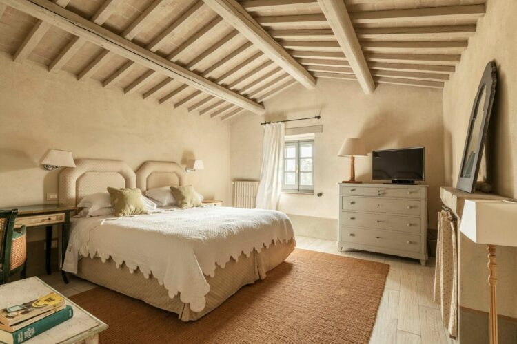 Villa San Casciano Luxus Ferienhaus Toskana Mieten Schlafzimmer