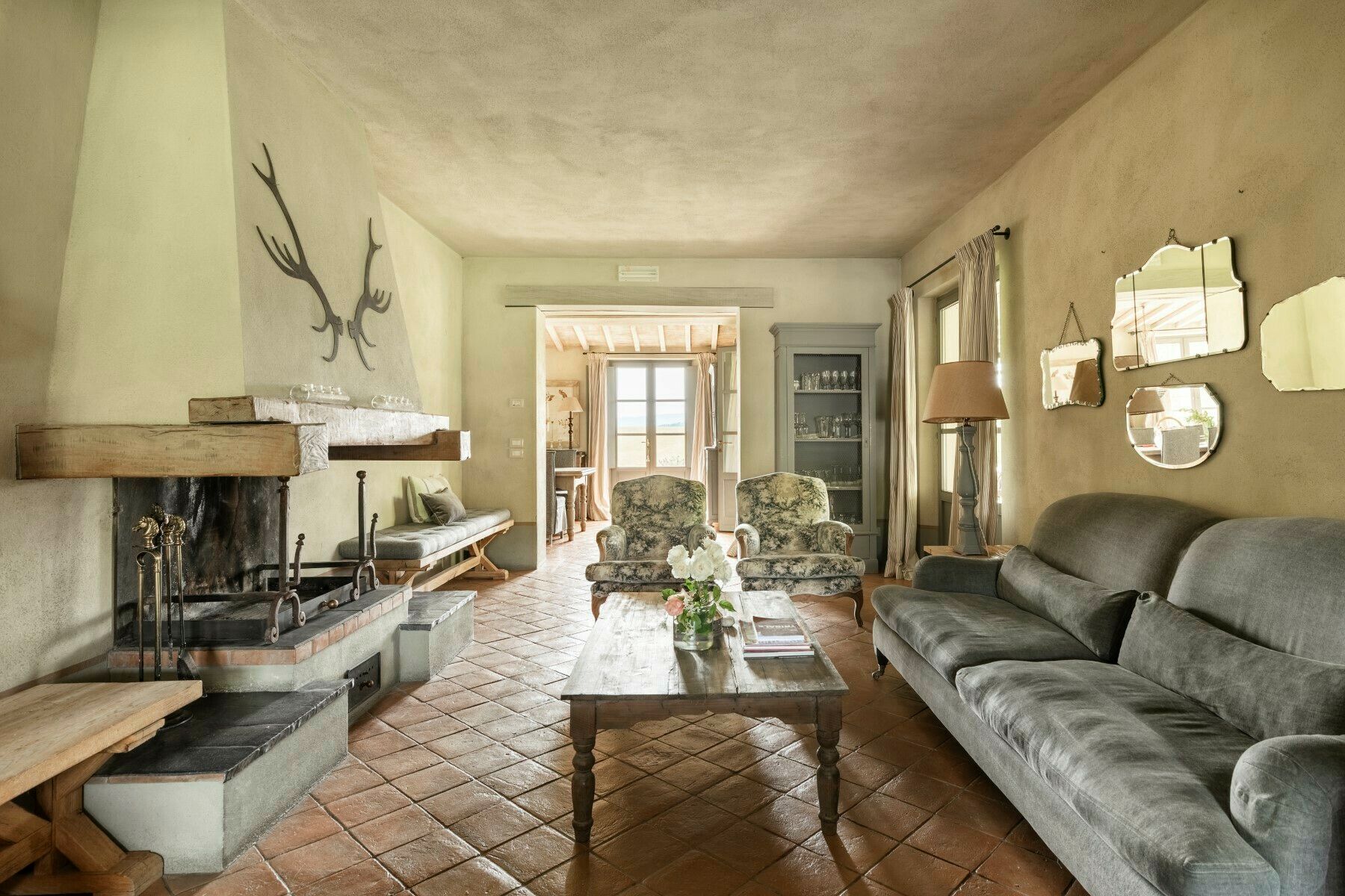Villa San Casciano Luxus Ferienhaus Toskana Mieten Wohnzimmer