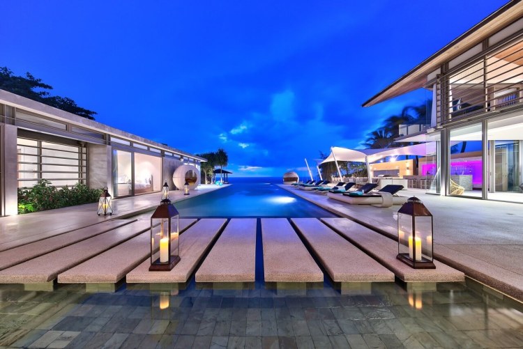 Villa Sava Voli Phuket Pool Bei Nacht