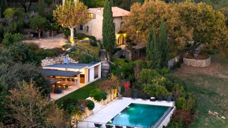 Villa Secret Escape Traumhaftes Ferienhaus Cote Dazur Frankreich Abendsti