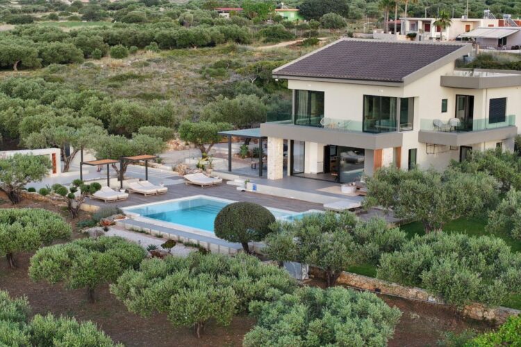 Villa Stavros Luxis Ferienhaus Kreta Chania Mieten Außenansicht