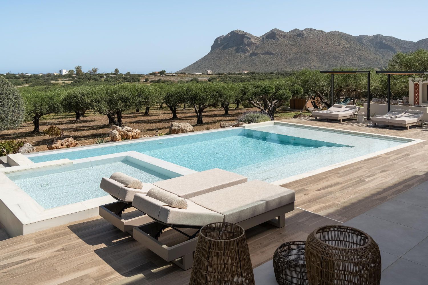 Villa Stavros Luxis Ferienhaus Kreta Chania Mieten Poolterrasse