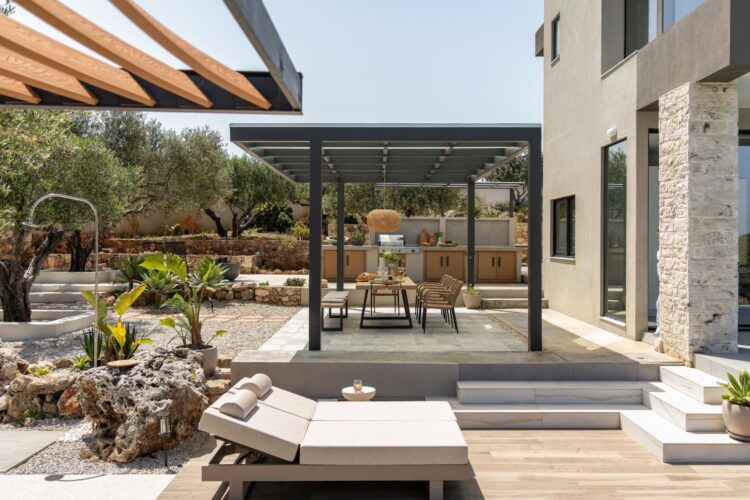 Villa Stavros Luxis Ferienhaus Kreta Chania Mieten Terrassen