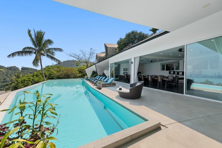 Villa Suan Kachamudee Luxus Ferienhaus Koh Samui Mieten Poolterrasse