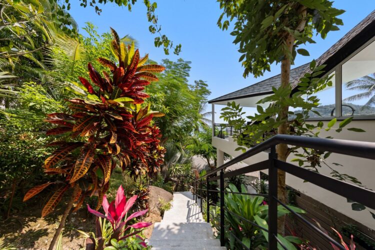Villa Suan Kachamudee Luxus Ferienhaus Koh Samui Mieten Treppen