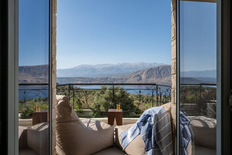 Villa Sunlight Luxus Ferienvilla Kreta Mieten Balcony