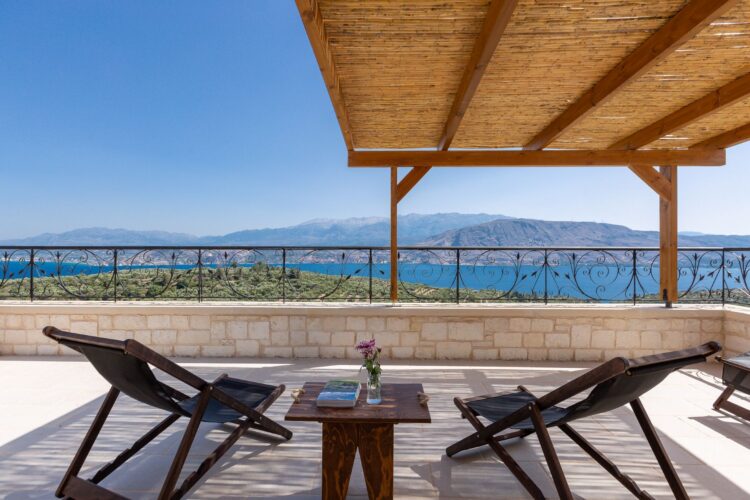Villa Sunlight Luxus Ferienvilla Kreta Mieten Terrasse