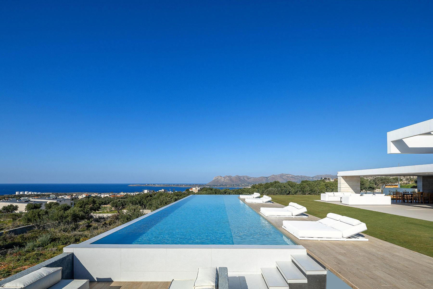 Villa Sunset Gaze Luxus Ferienhaus Kreta Mieten Pool Area