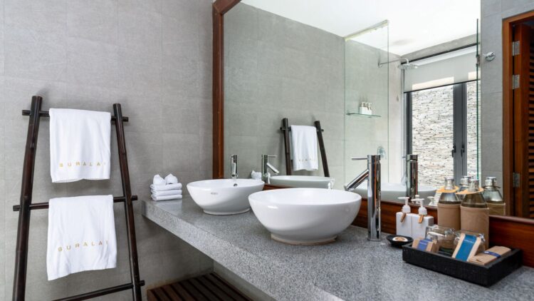 Villa Suralai Luxus Ferienhaus Koh Samui Mit Pool Mieten Bad