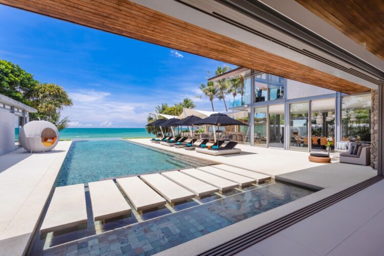 Villa Tievoli Luxus Ferienhaus Phuket Am Strand Mieten Poolblick