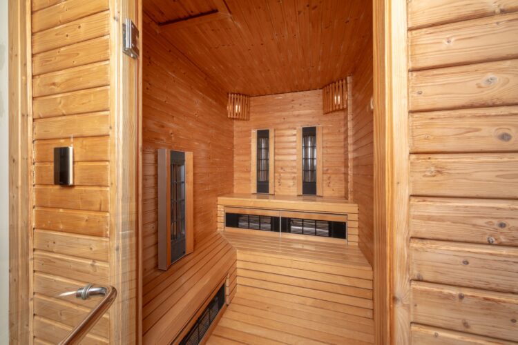 Villa Tievoli Luxus Ferienhaus Phuket Am Strand Mieten Sauna