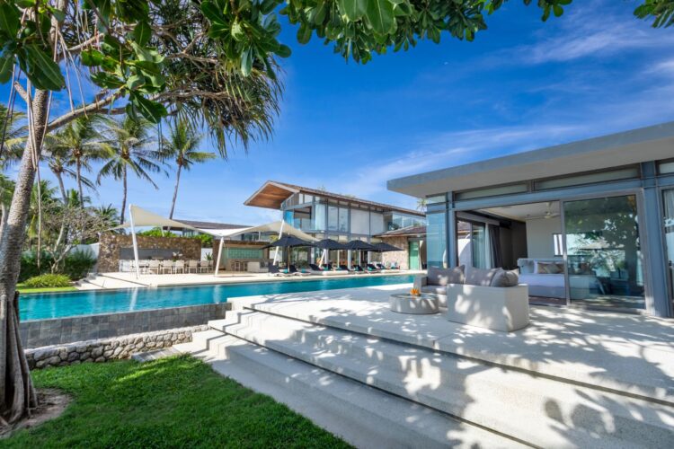 Villa Tievoli Luxus Ferienhaus Phuket Am Strand Mieten Terrasse