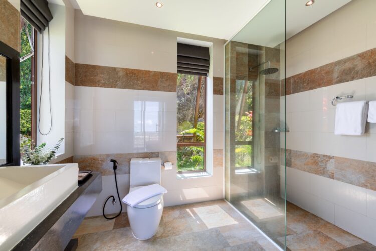 Villa Tiga Luxus Ferienvilla Koh Samui Mit Pool Mieten Dusche