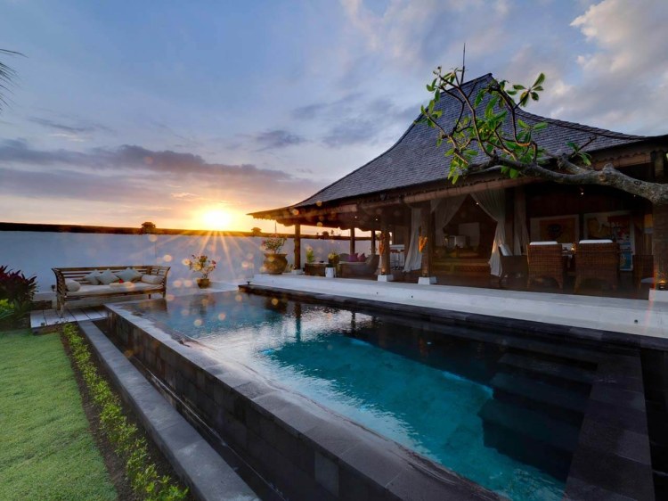 Villa Tinggal Bali Bridal Suite Sonnenuntergang