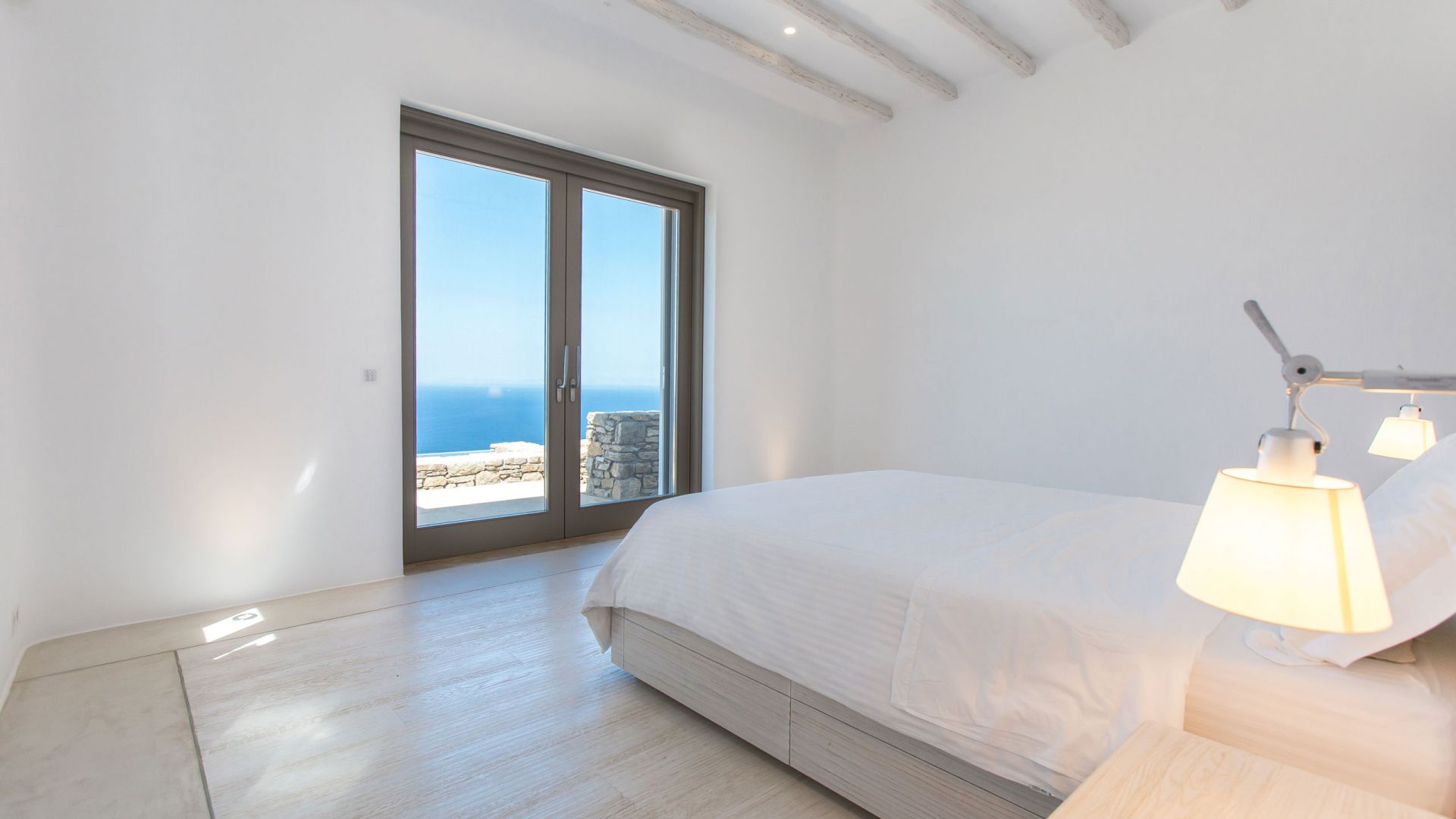 Villa Tinos Luxus Ferienvilla Mykonos Mit Meerblick Mieten Helles Schlafzimmer