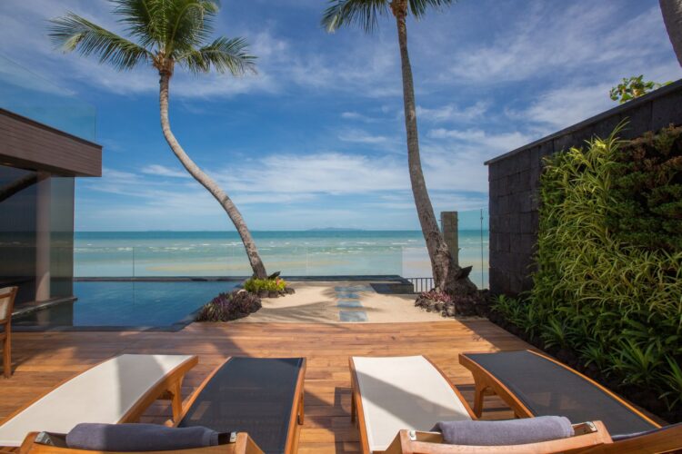 Villa U Luxus Ferienhaus Koh Samui Am Strand Mieten Liegen