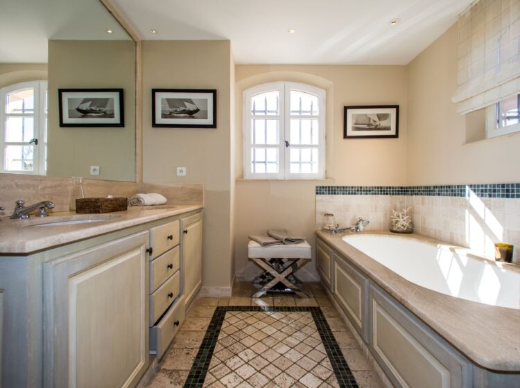 Villa Valmer Luxus Ferienhaus Cote D Azur Mieten Badewanne