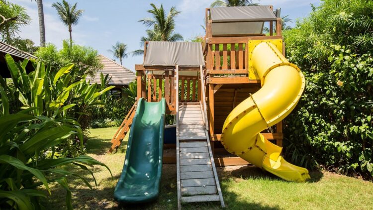 Villa Waimaree Luxus Ferienhaus Koh Samui Am Strand Mieten Spielplatz