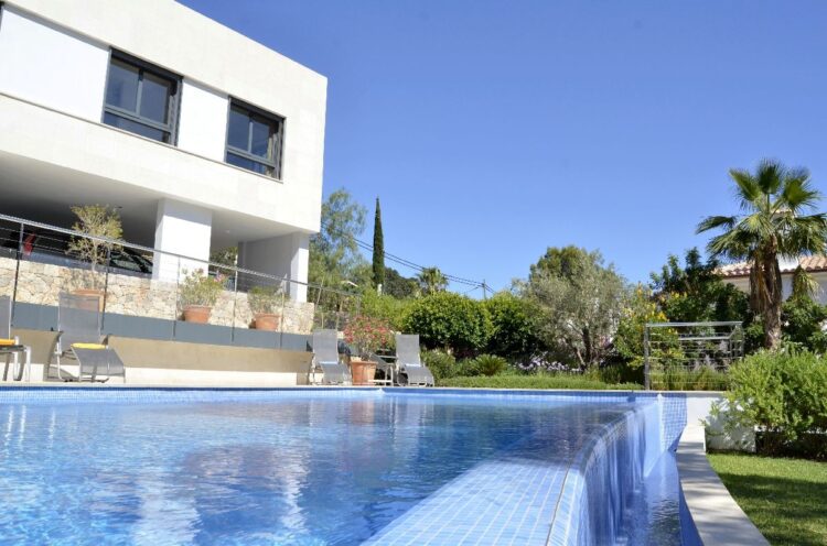 Villa Del Mar Luxus Ferienvilla Mallorca Mieten Poolbereich