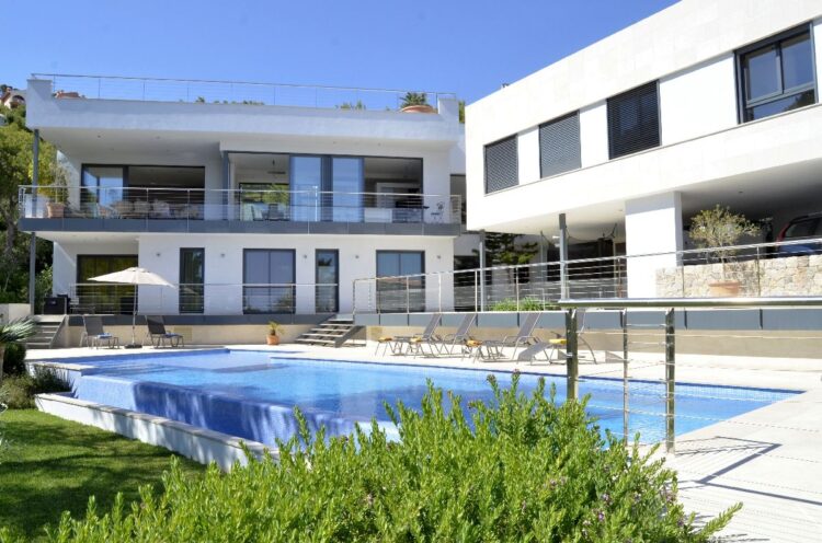 Villa Del Mar Luxus Ferienvilla Mallorca Mieten Poolterrasse