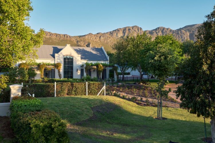Vinyard Manor House Luxus Ferienhaus Winelands Südafrika Mieten Außenansicht