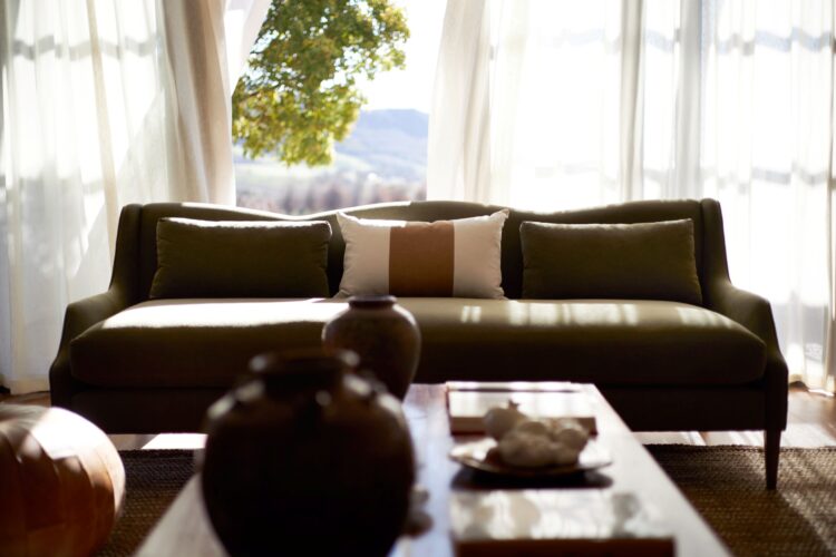 Vinyard Manor House Luxus Ferienhaus Winelands Südafrika Mieten Couch