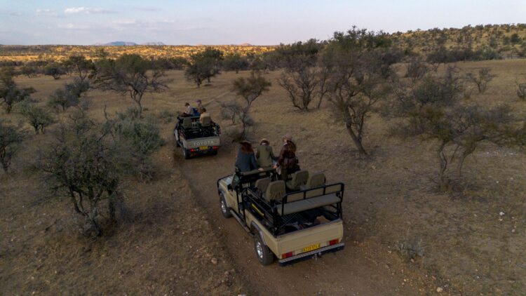 Waldeck Namibia Luxus Safari Lodge Afrika Mieten Pirsch