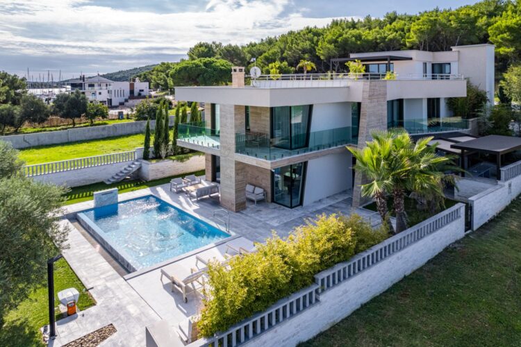 Waterfront Villa Pula Luxus Ferienhaus Istrien Mieten Außenansicht