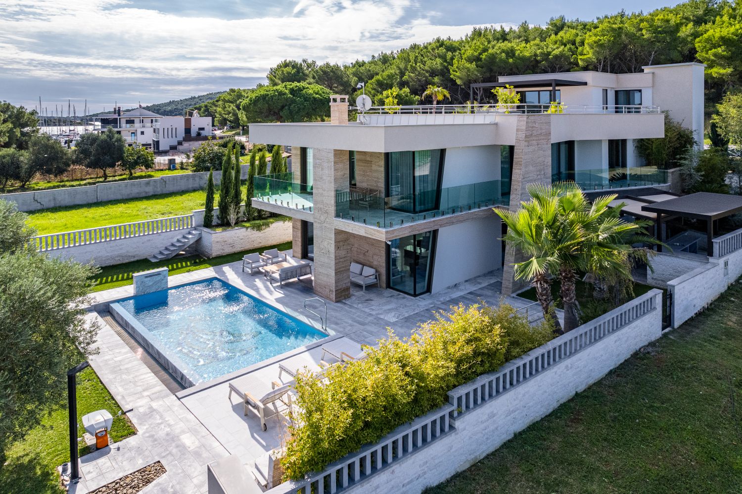 Waterfront Villa Pula Luxus Ferienhaus Istrien Mieten Außenansicht