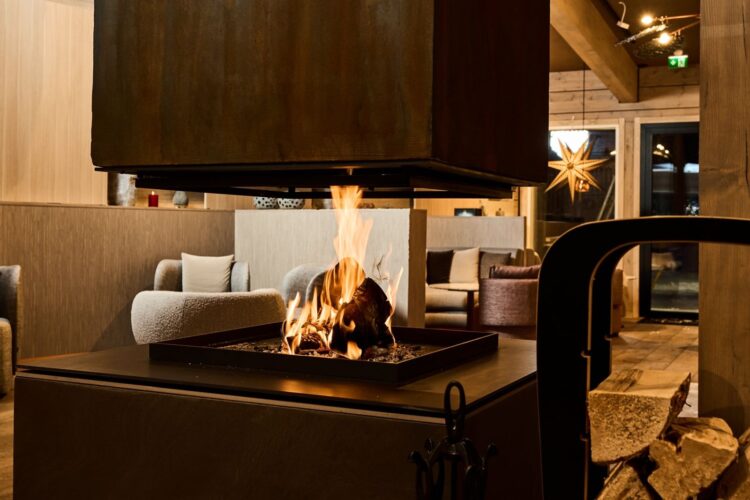 Wilderness Lodge Luxus Ferienhaus Lappland Mieten Kamin