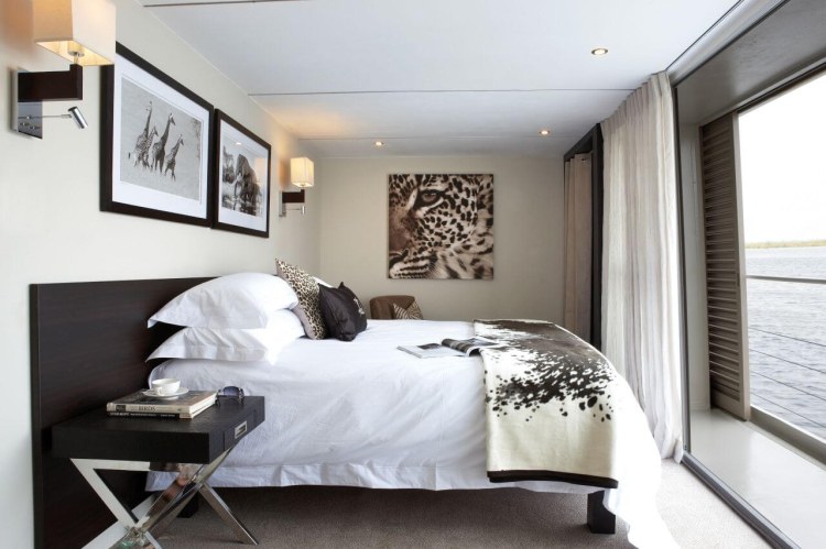 Zambezi Queen Luxury Suite