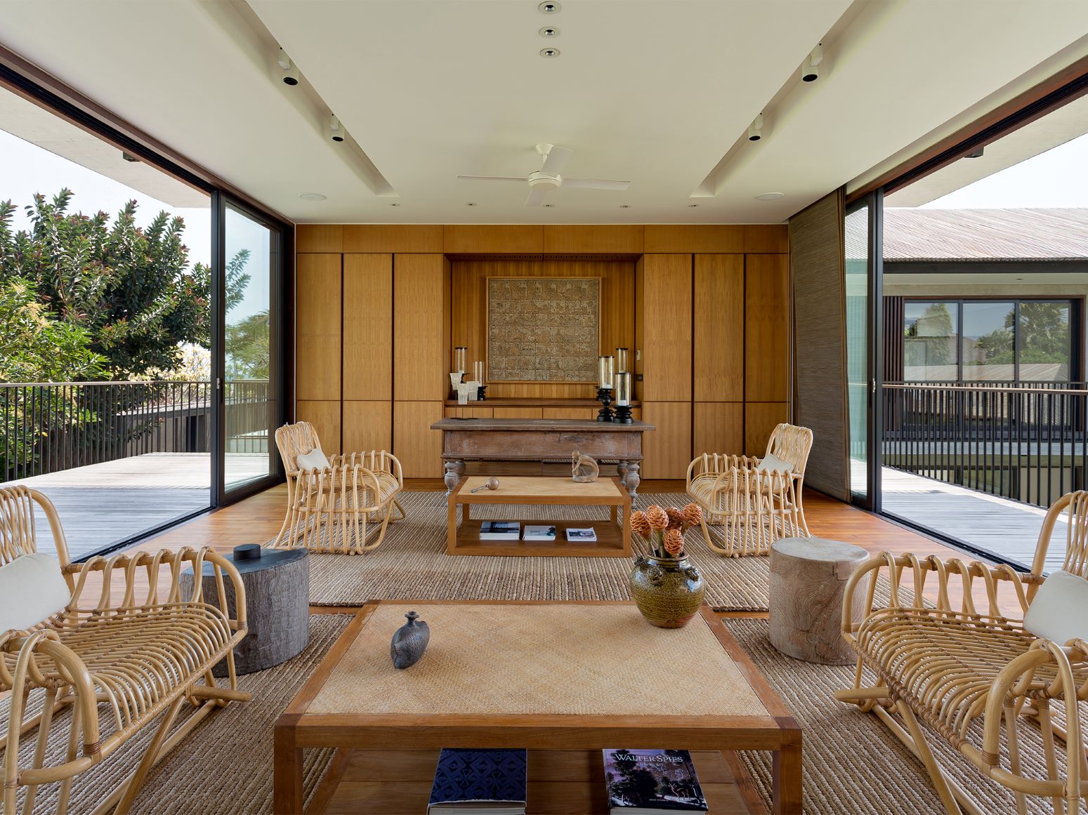 Arnalaya Beach House Canggu Wohnzimmer Modern