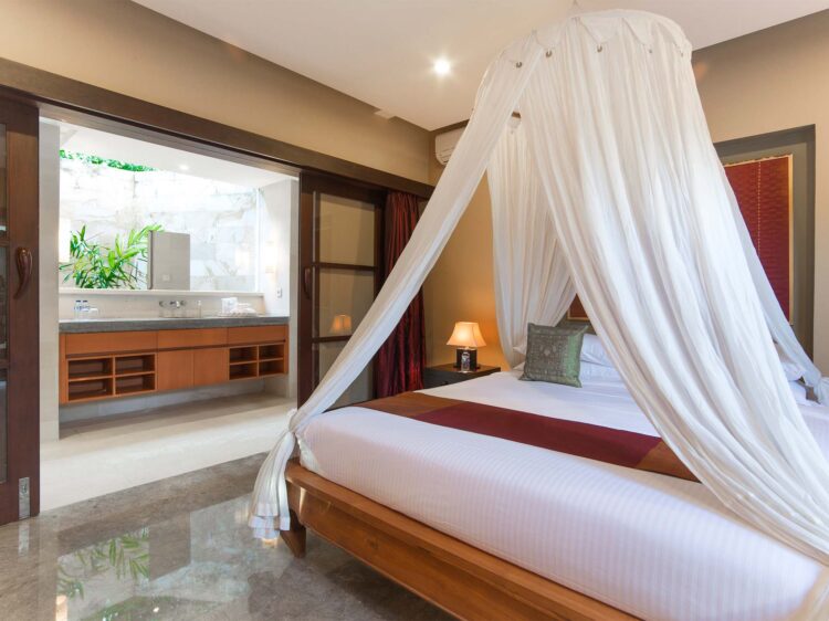 Bayu Gita Ketewel Bali Schlafzimmer Ensuite Villa Mieten