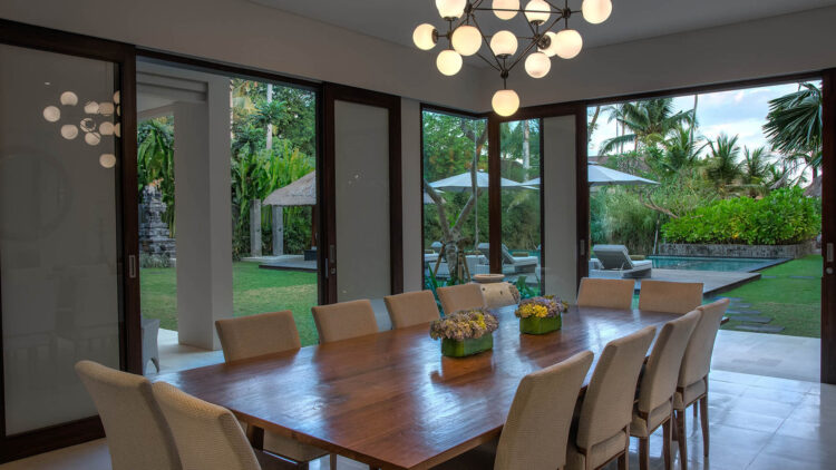 Dining Room Seseh Beach Villa Ii Bali Mieten