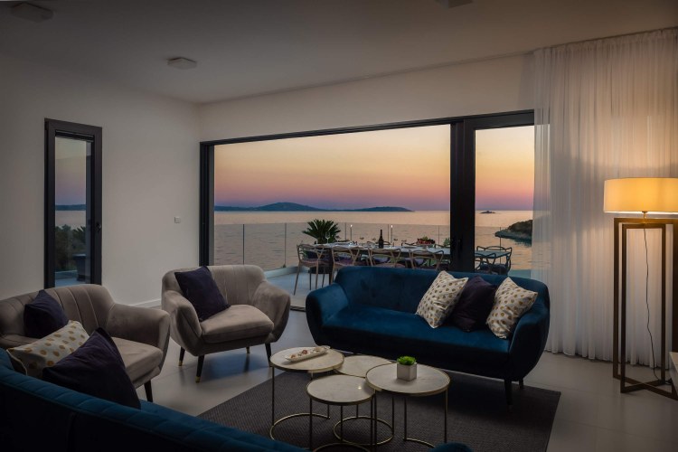 Modernes Luxus Ferienhaus Kroatien am Meer - Ocean Villa Trogir Riviera