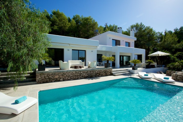 Luxusvilla Ibiza - Villa Cala Tarida - LANDMARK