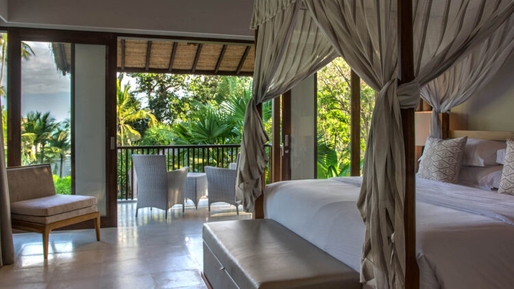Master Bedroom Seseh Beach Villa Ii Bali Mieten