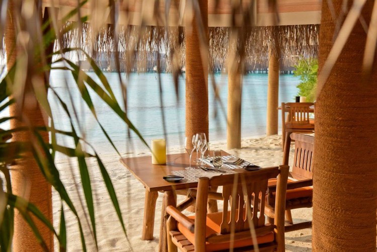 Milaidhoo Maldives Dining The Shoreline Grill 3