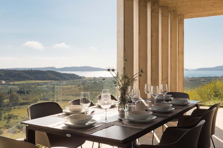 Modernes Luxus Ferienhaus Mieten Navarino Architect House Pylos Peleponnes Griechenland (4)