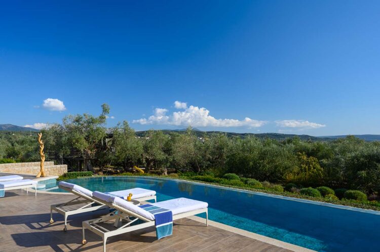 Modernes Luxus Ferienhaus Mieten Villa Althaia Costa Navarino Peleponnes Griechenland (7)