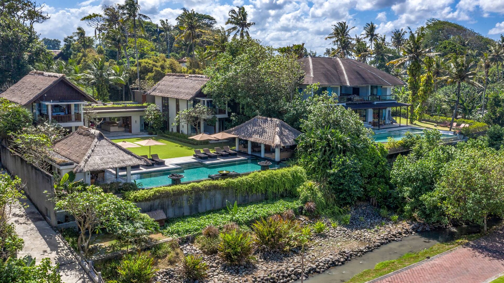 Seseh Beach Villa I Bali Luxusvilla Am Meer Mieten