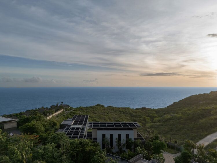 Villa Bie Bali Uluwatu Sonnenuntergang Terrasse Luxusurlaub