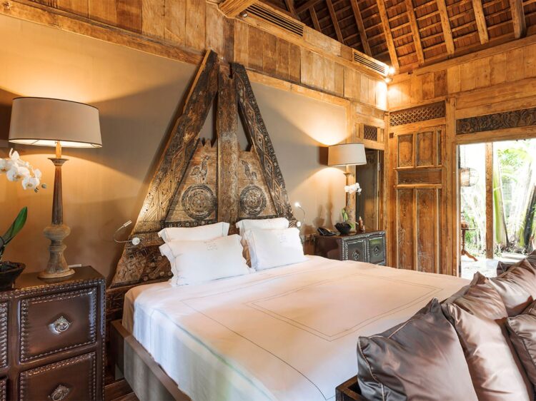 Villa Eden Bali Master Suite Luxus Schlafen Mieten