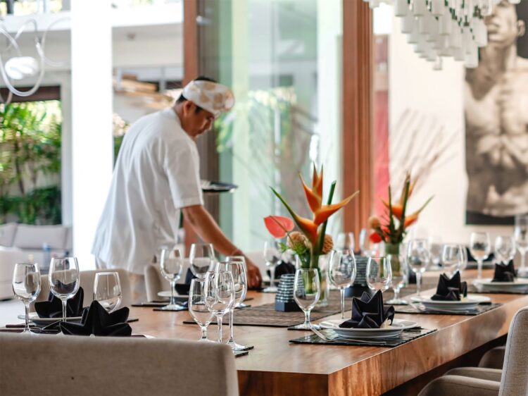 Villa Kalyani Canggu Bali Full Service Luxusvilla Mieten