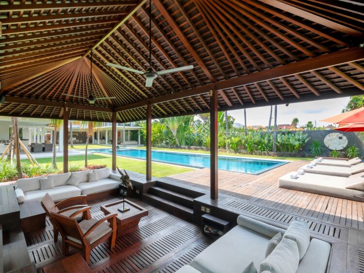 Villa Kalyani Canggu Bali Gastehaus Lounge Villa Mieten