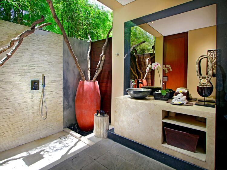 Villa Kalyani Canggu Bali Luxusbad Villa Mieten