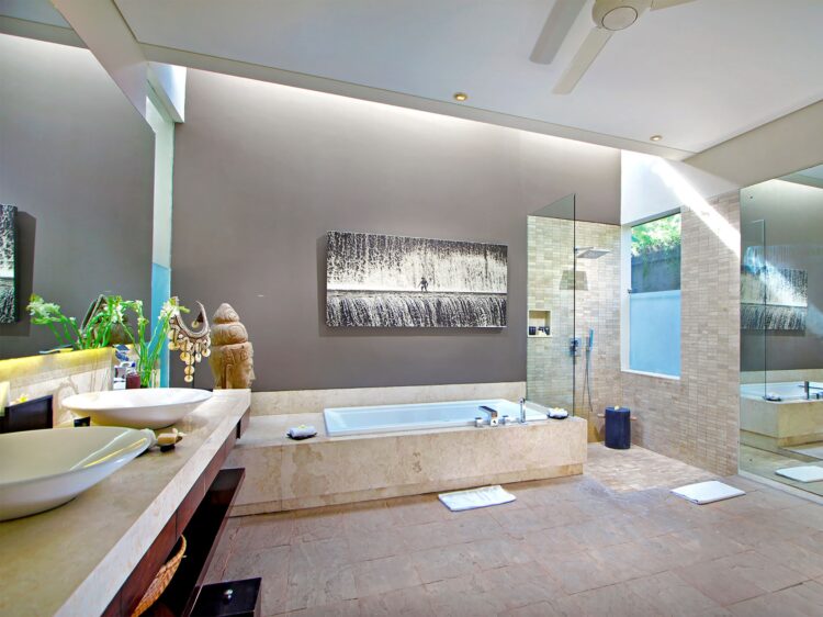 Villa Kalyani Canggu Bali Regendusche Luxusvilla Mieten